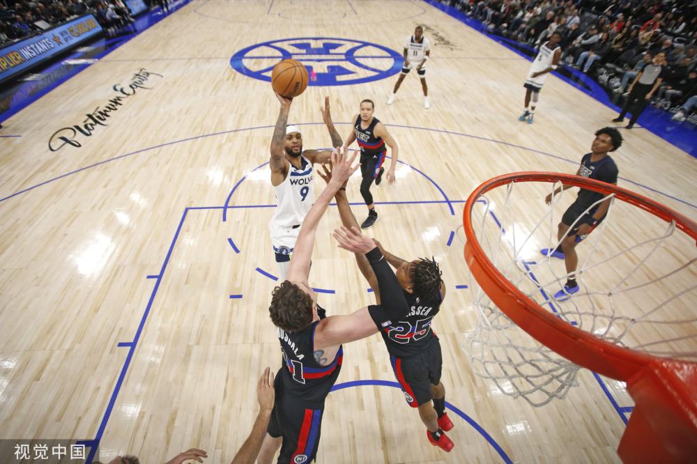 球锦标赛上 球锦标赛上