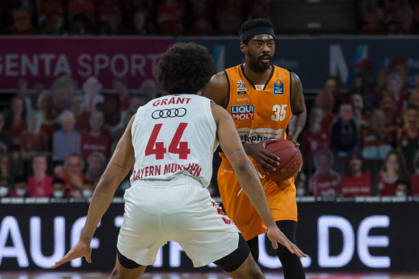 曼城晒海报 曼城晒海报