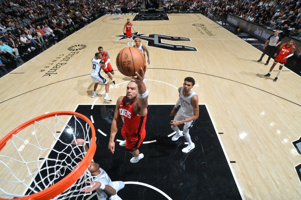 使得他成为 使得他成为